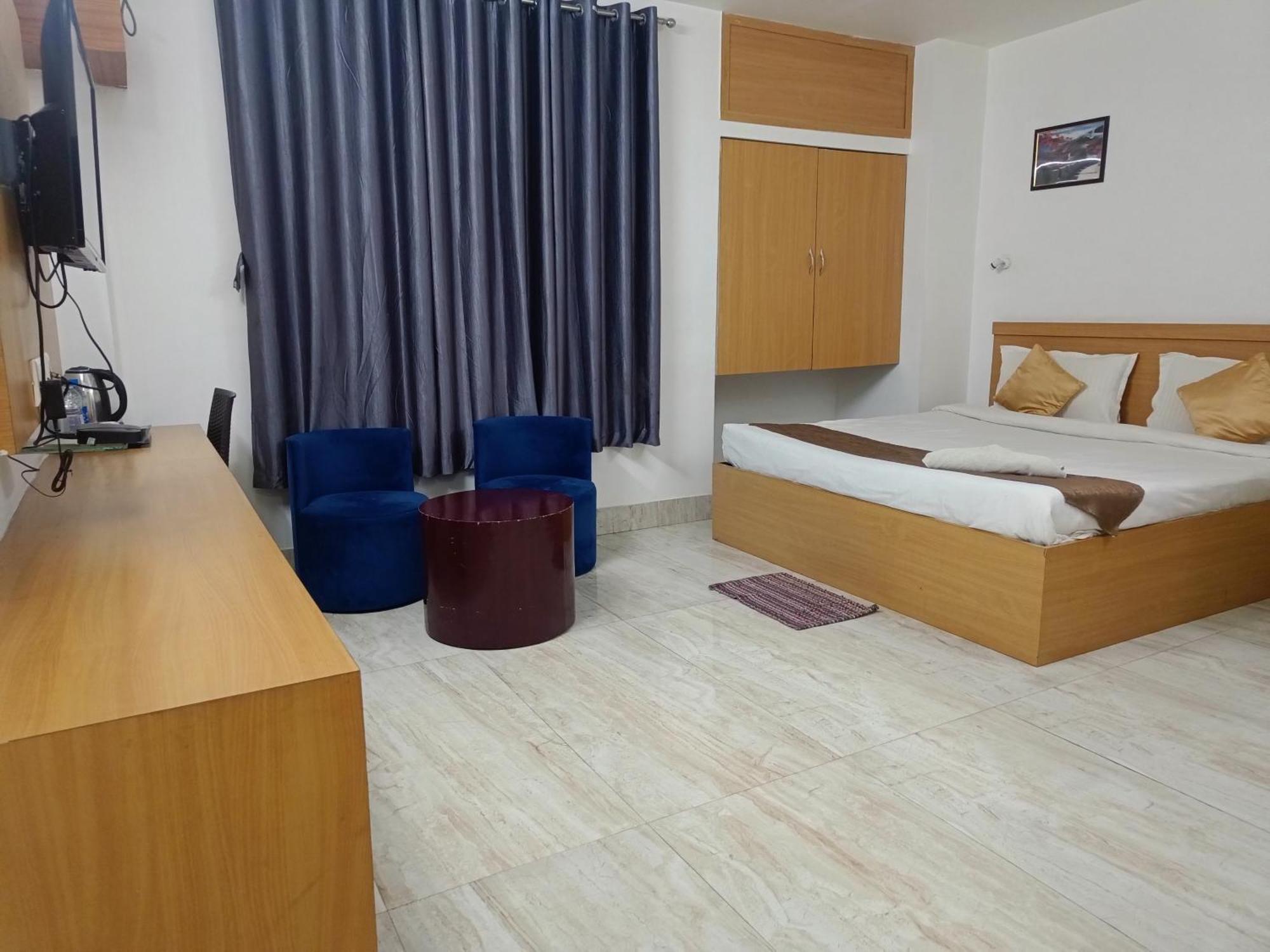 Hotel Mirana Guwahati Eksteriør billede