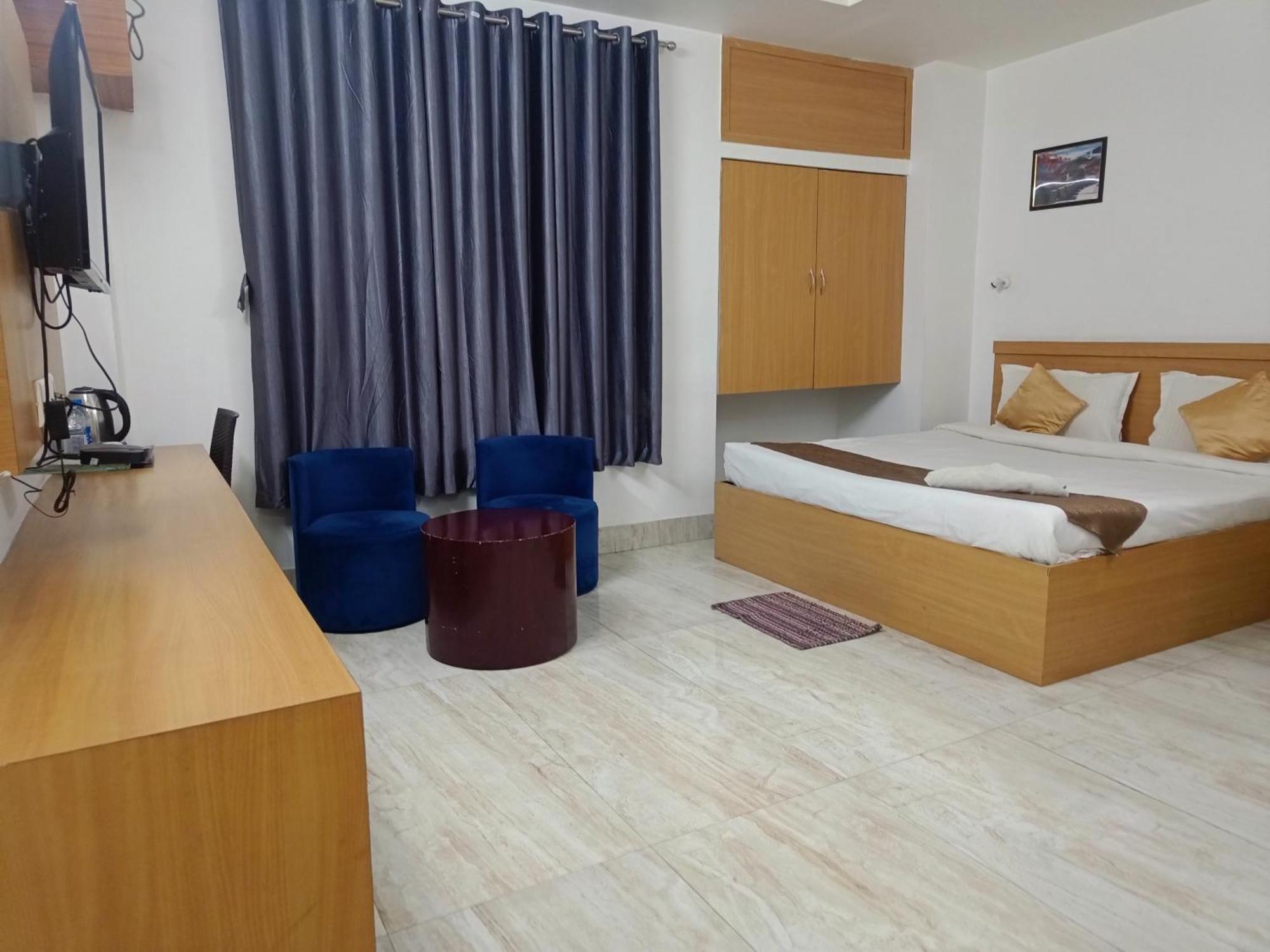 Hotel Mirana Guwahati Eksteriør billede